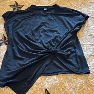 SHEIN Black Twist Front Tee